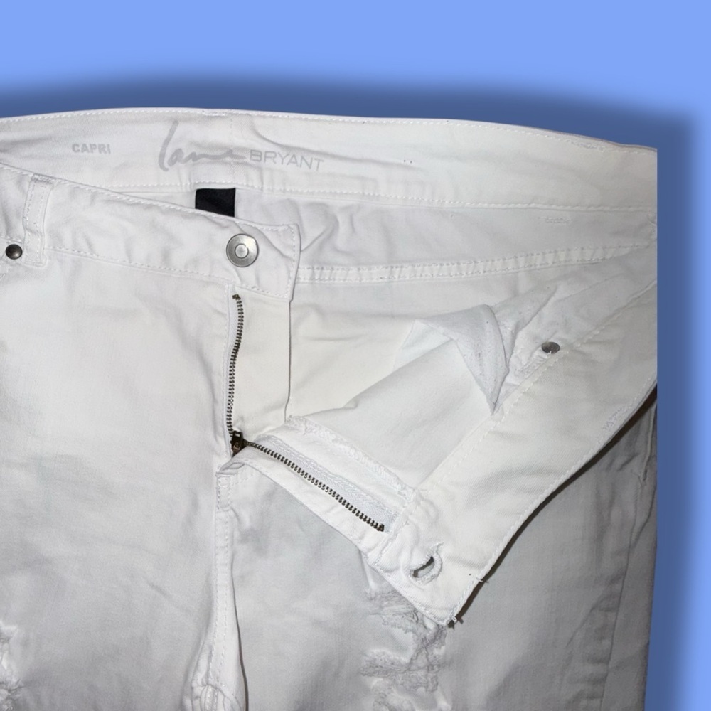 LANE BRYANT Girlfriend Distressed Cropped Jeans - White Plus 18 - Picture 2 of 10